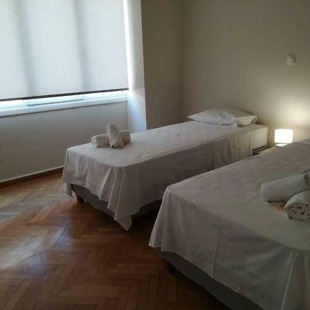 Kaniggos- 3 Bedrooms Apartment เอเธนส์ ภายนอก รูปภาพ